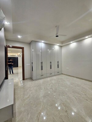 Room in 2 BHK Independent House at Sector 10 – for Rent