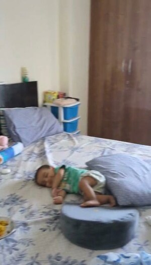 Bedroom in 2 BHK Apartment at Panchsheel Greens, Sector 16 Greater Noida – for Rent