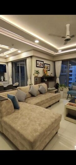 3.5 BHK + Servant Room,Study Room Apartment For Sale in Kalpataru Jade Residences