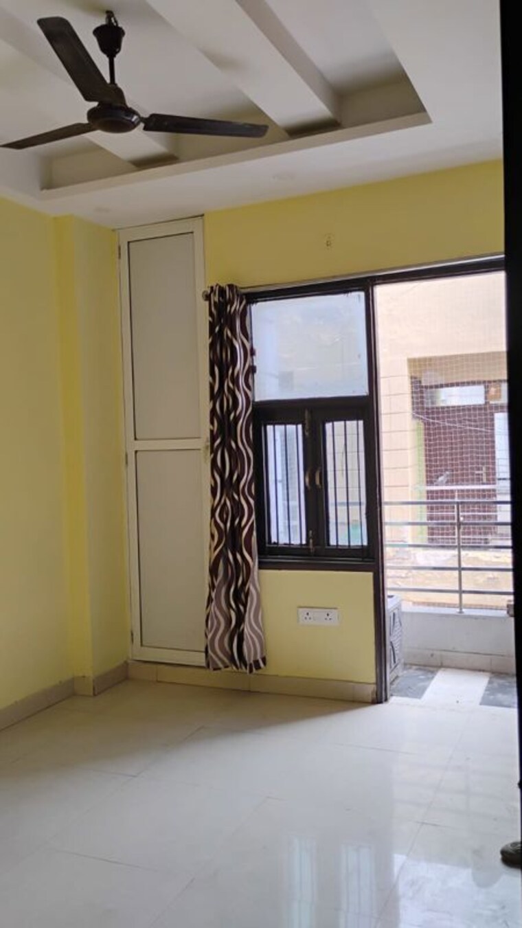 Room, arsh-green-heights 2 Bedroom 900 Sq.Ft. Builder Floor In Gaur City 1 Greater Noida 10350370