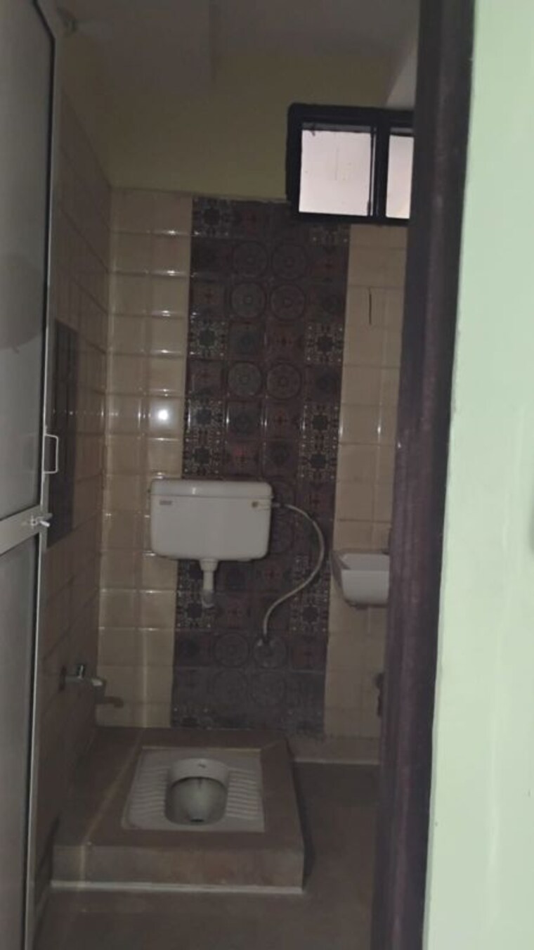 Bathroom, arsh-green-heights 2 Bedroom 900 Sq.Ft. Builder Floor In Gaur City 1 Greater Noida 10350370