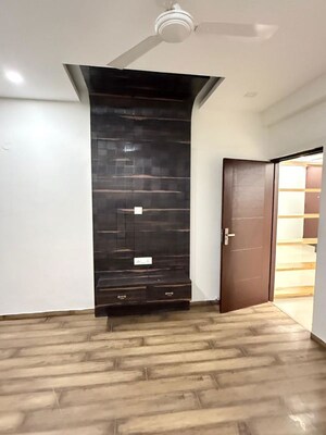 Room in 3 BHK Penthouse at Vip Road – for Rent
