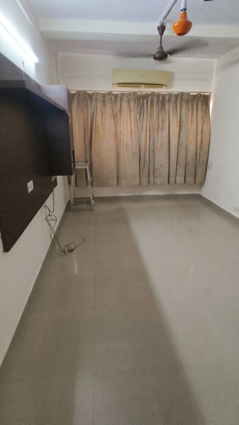 Balcony, mahadev-darshan 1 Bedroom 560 Sq.Ft. Apartment In Andheri East Mumbai 10350384