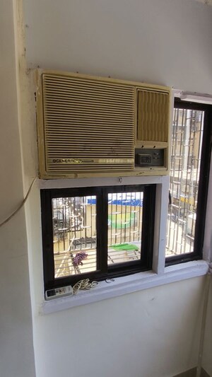 Room in 1 BHK Apartment at Mahadev Darshan, Andheri East – for Rent