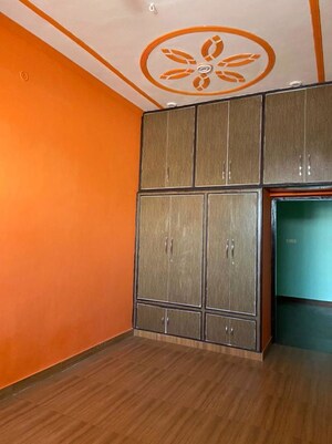 Furnished Amenities in 5 BHK Builder Floor at Ashiyana – for Rent