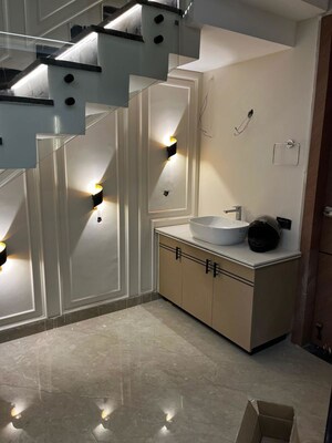 Living Room in 6+ BHK Independent House at Rajpur Road – for Sale