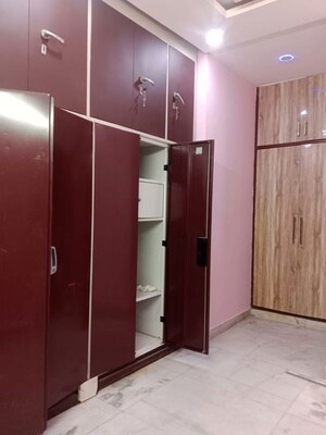 3 BHK Builder Floor For Rent in East Of Kailash