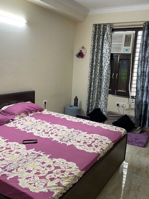 Bedroom in 1 BHK Builder Floor at Sector 45 – for Rent
