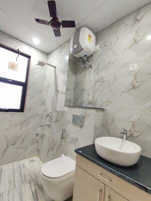 Bathroom in 3 BHK Builder Floor at Sector 40 – for Rent