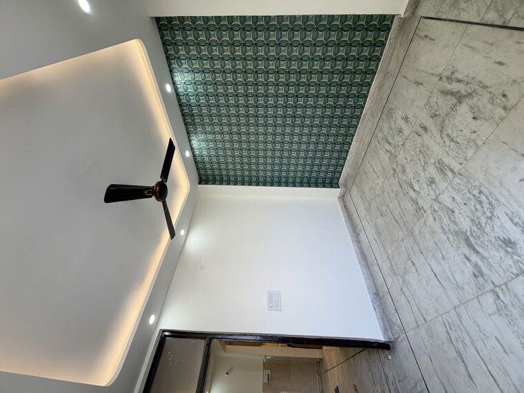 Room, dwarka mor 2 Bedroom 66 Sq.Yd. Builder Floor In Dwarka Mor Delhi 10350503