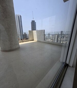 Room in 3 BHK Apartment at Indiabulls Sky Forest, Lower Parel – for Rent