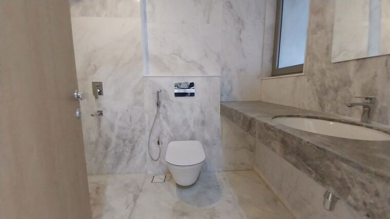 Bathroom, lodha-bellagio 3.5 Bedroom 1285 Sq.Ft. Apartment In Powai Mumbai 10350529