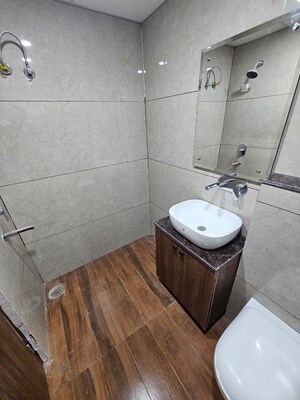 Attached Bathroom in 3 BHK Apartment at Nagla Road – for Rent