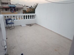 Room in 1 BHK Apartment at Mate Nagar – for Rent