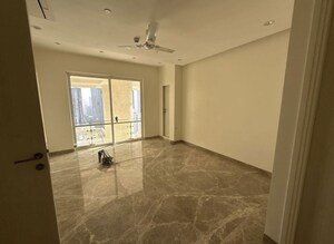 Room in 3 BHK Apartment at Indiabulls Sky Forest, Lower Parel – for Rent