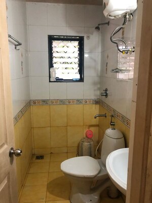 Bathroom in 2 BHK Apartment at Taleigao – for Rent