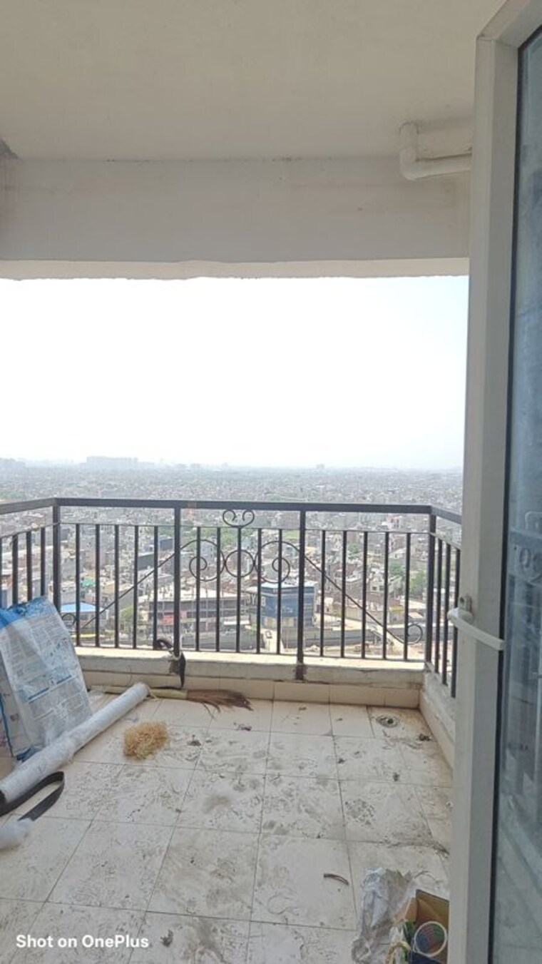 Balcony, gaur-city-2-14th-avenue 1 Bedroom 530 Sq.Ft. Apartment In Sector 16c Greater Noida Greater Noida 10350644