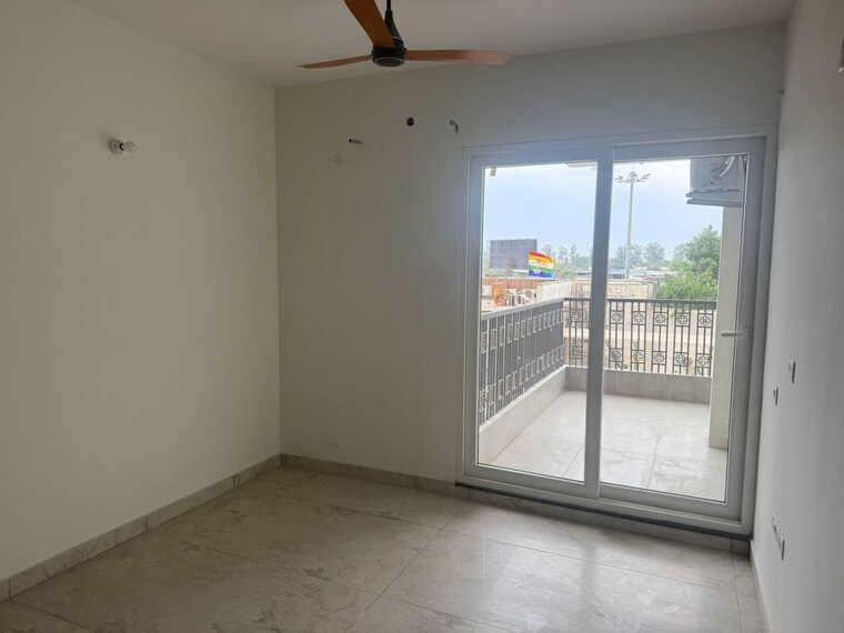 Room, affinity-greens 3 Bedroom 1940 Sq.Ft. Apartment In International Airport Road Zirakpur 10350630