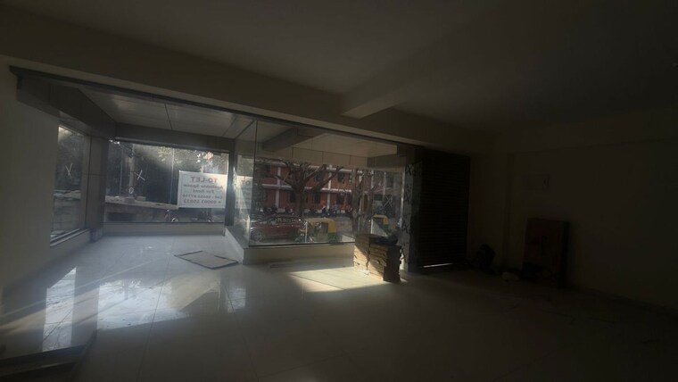  Parking, hsr layout Commercial Showroom 1900 Sq.Ft. In Hsr Layout Bangalore 10350651