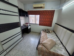 Room in 3 BHK Apartment at Rajas Garden Apartment, Shivajinagar – for Rent