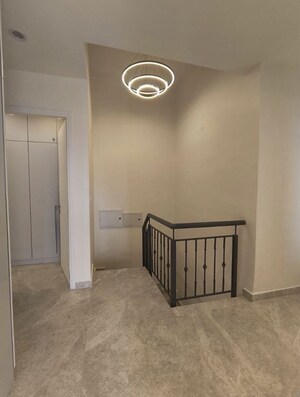 Room in 3 BHK Apartment at Indiabulls Sky Forest, Lower Parel – for Rent