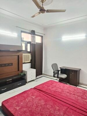 Bedroom in 2 BHK Builder Floor at Old Rajinder Nagar – for Rent