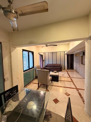Team Area in 2 BHK Apartment at Shree Mahavir Darshan, Lower Parel – for Rent
