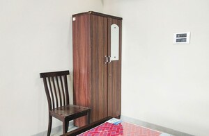 Bedroom in  Pg at Natwar Nagar – for Rent