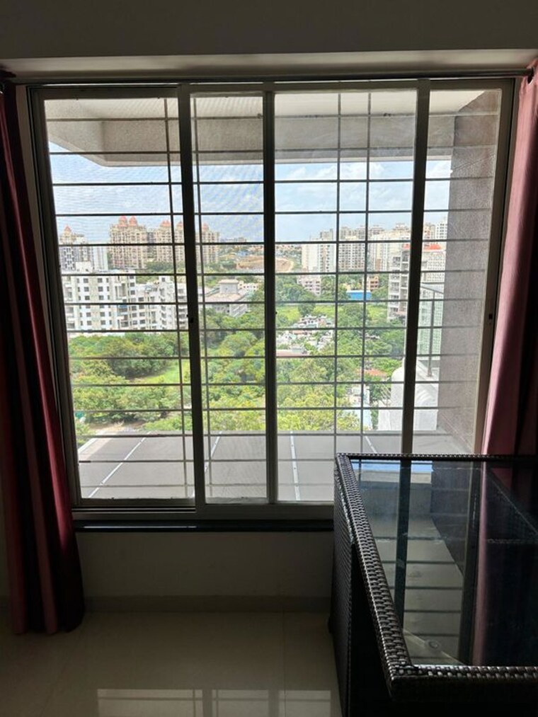 Balcony, atrium-skyward 1.5 Bedroom 790 Sq.Ft. Apartment In Undri Pune 10350692