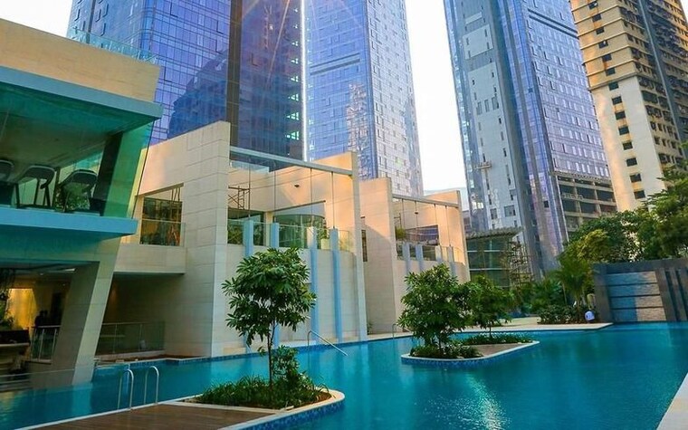 Swimming Pool, indiabulls-blu-tower-a 4 Bedroom 2130 Sq.Ft. Apartment In Worli Mumbai 10350699