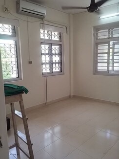 1 RkApartment For Rent in Adi House