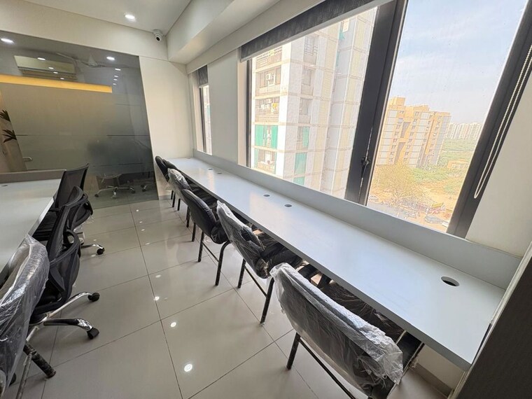 Balcony, gota Commercial Office Space 1365 Sq.Ft. In Gota Ahmedabad 10350739