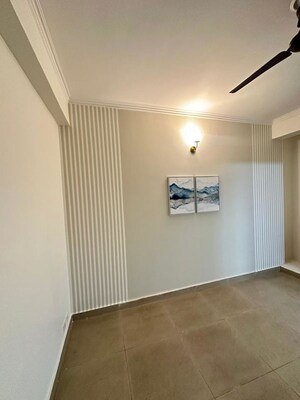 Room in 2 BHK Apartment at Migsun Green Mansion, Zeta I Greater Noida – for Sale