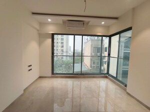 Room in 3 BHK Apartment at Ekta Crest, Chembur – for Rent