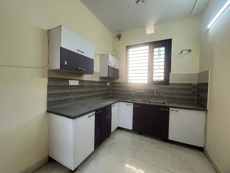 Kitchen, sector 15 3 Bedroom 250 Sq.Yd. Independent House In Sector 15 Panchkula 10350784