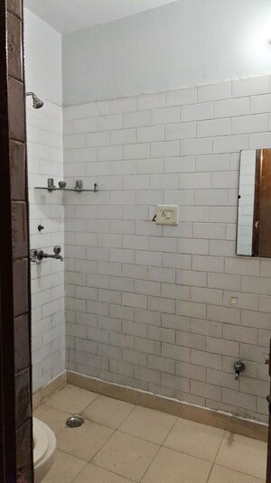 Bathroom in 4 BHK Independent House at Ansal Chiranjiv Vihar, Raj Nagar – for Sale