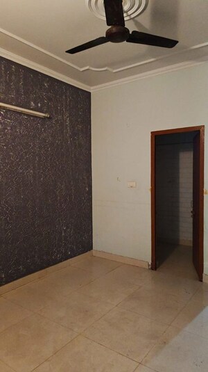 Room in 4 BHK Independent House at Ansal Chiranjiv Vihar, Raj Nagar – for Sale