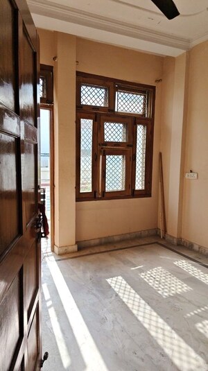 Room in 4 BHK Independent House at Ansal Chiranjiv Vihar, Raj Nagar – for Sale