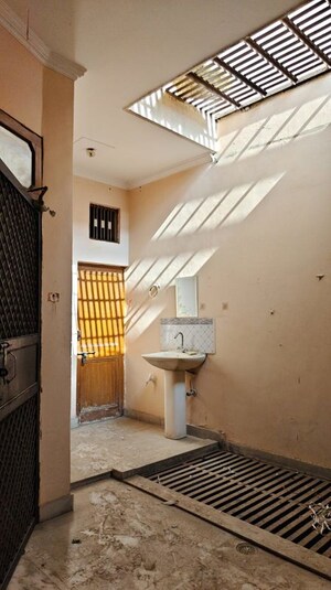 Bathroom in 4 BHK Independent House at Ansal Chiranjiv Vihar, Raj Nagar – for Sale