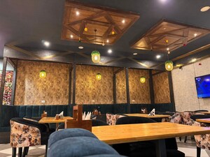Living Room in  Shop at Elgin – for Sale