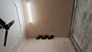 Room in 4 BHK Independent House at Ansal Plaza Chiranjiv Vihar, Chiranjiv Vihar – for Sale