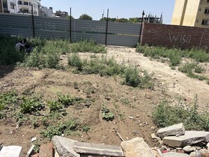Plot Area in  Plot at Landcraft Golflinks Plaza, Pandav Nagar – for Sale