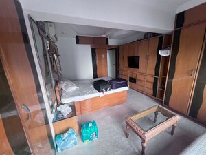 Living Room in 3 BHK Apartment at Sandesh Nagar – for Rent