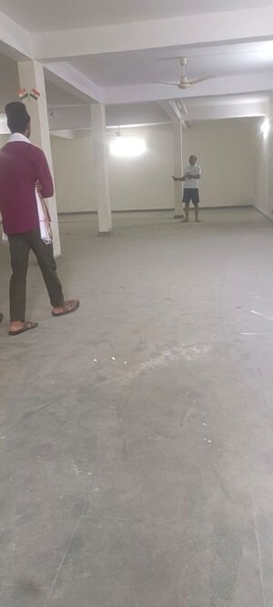 Parking in  Showroom at Indira Nagar – for Rent