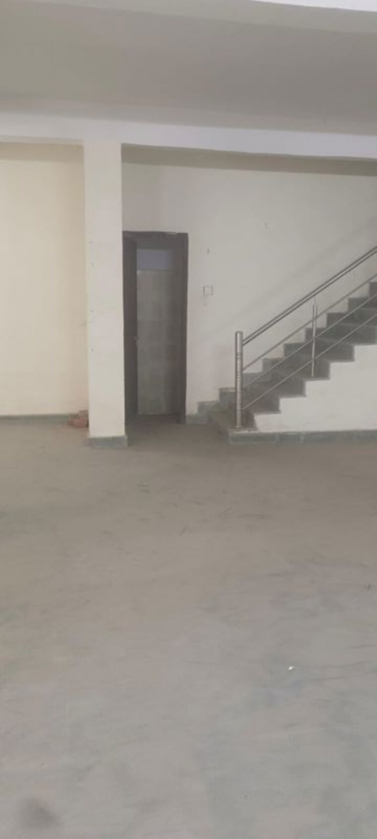 Room, indira nagar Commercial Showroom 2000 Sq.Ft. In Indira Nagar Lucknow 10350944