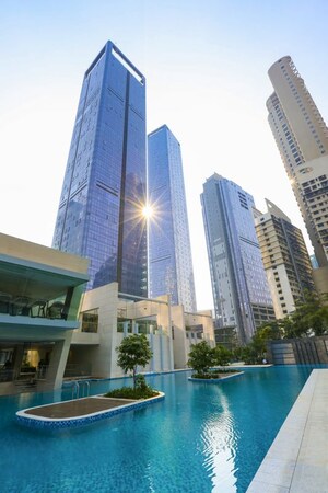 4 BHK Apartment – Exterior View View at Indiabulls Blu, Worli - for Rent