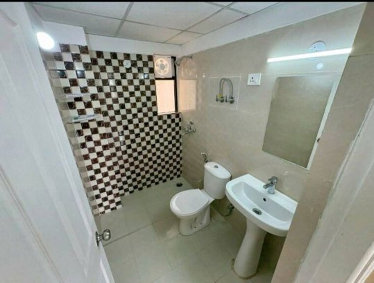 Master Bedroom, rg-luxury-homes 2 Bedroom 1342 Sq.Ft. Apartment In Sector 16b Greater Noida Greater Noida 9398432