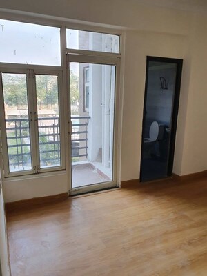 Room in 2 BHK Apartment at Gardenia Glory, Sector 46 – for Rent