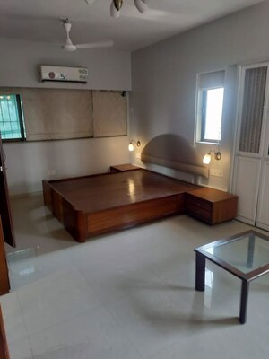 3 BHK Apartment For Rent in Venus Apartments Cuffe Parade, Cuffe Parade