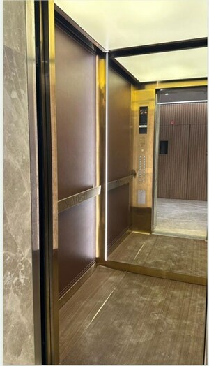 Lift in 3 BHK Apartment at S Raheja New Light, Khar West – for Rent